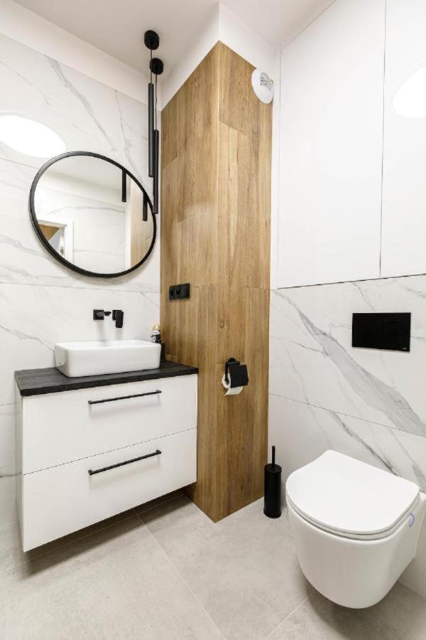 ורוצלב Urban Chic - Studio Apartment - Odra View&Witolda מראה חיצוני תמונה